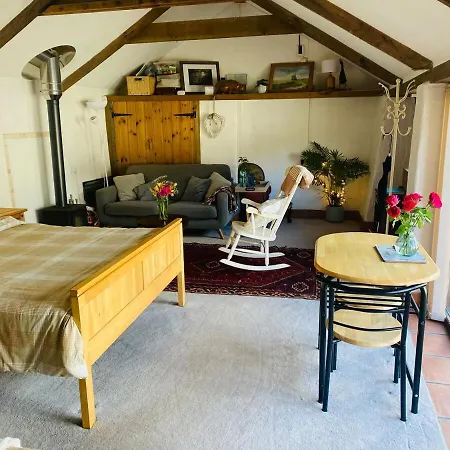 Apartment Cozy, Open Plan Barn With Log Burner Truro