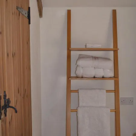 Apartment Cozy, Open Plan Barn With Log Burner